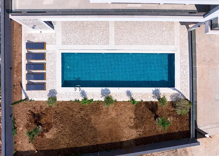 Villa Una